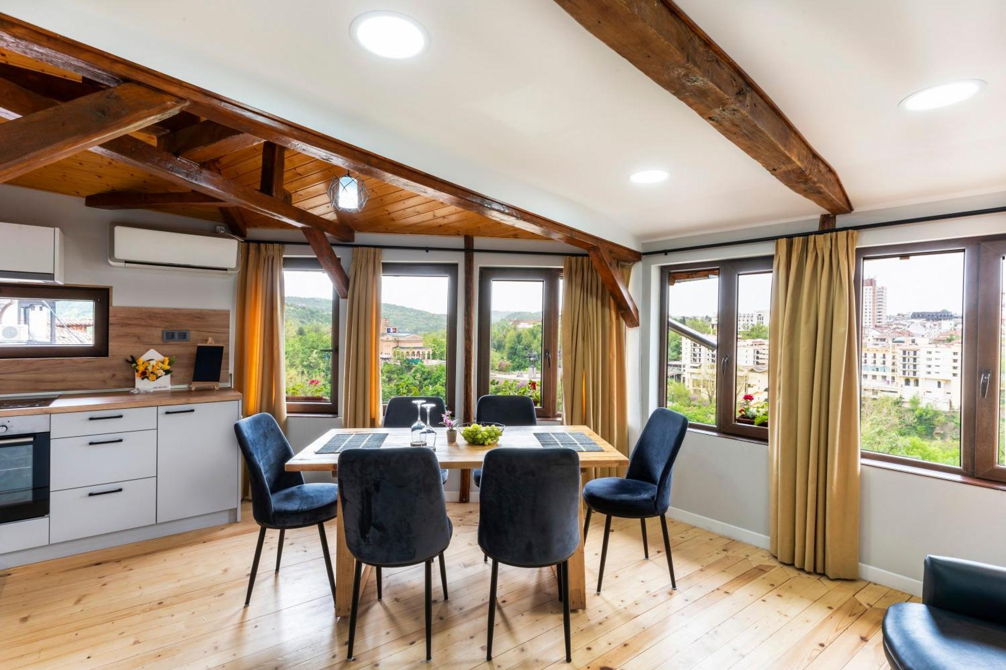 Bobevata Guest House - Floor 2 - Stunning View Old Town 大特尔诺沃 外观 照片