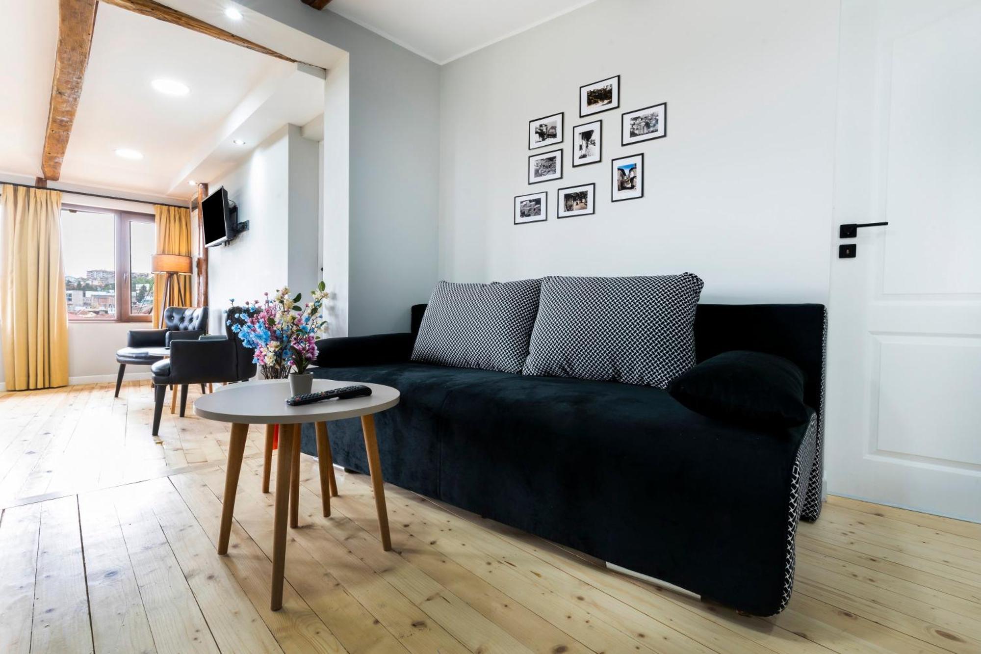 Bobevata Guest House - Floor 2 - Stunning View Old Town 大特尔诺沃 外观 照片